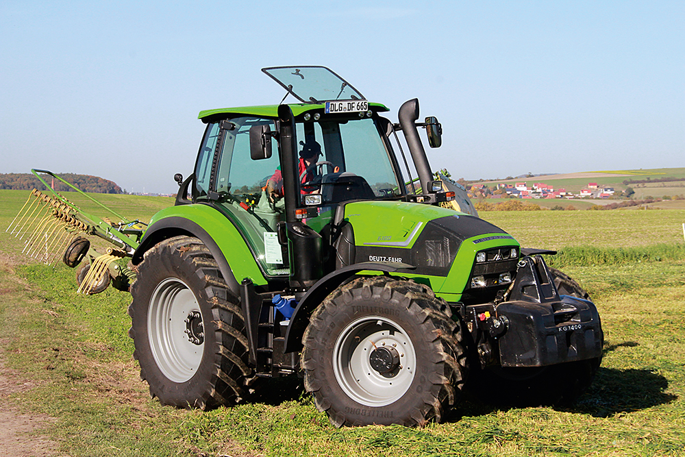 Трактор дойц фар. Трактор Deutz Fahr. Трактор Deutz Fahr LX 700. Трактор Дойц фар 6.315. Дойч фарм трактор.